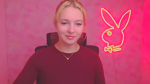 Snapshot of Milka_kiss_ chatting on 18, 10, 2025 Milka kiss online show from 18, 10, 2025