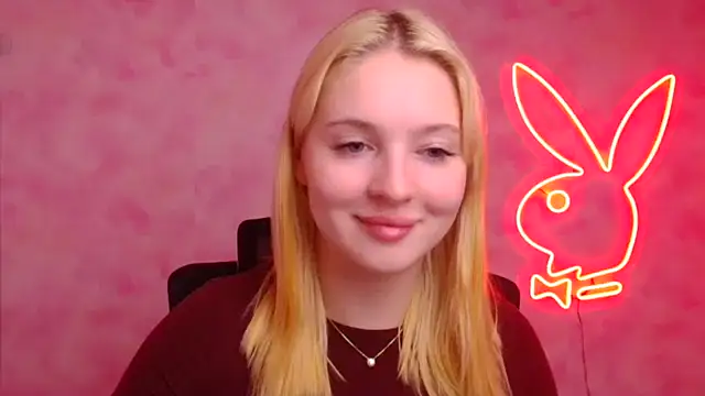 Snapshot of Milka_kiss_ chatting on 21, 10, 2025 Milka kiss online show from 21, 10, 2025