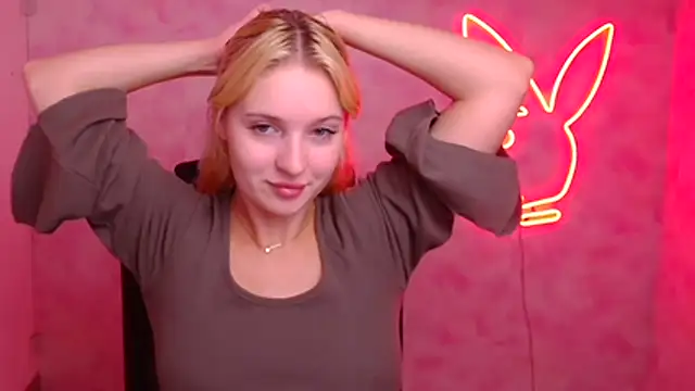 Snapshot of Milka_kiss_ chatting on 24, 10, 2025 Milka kiss online show from 24, 10, 2025