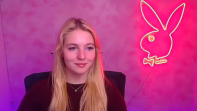 Snapshot of Milka_kiss_ chatting on 6, 2, 2025 Milka kiss online show from 6, 2, 2025