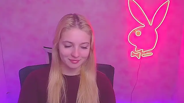 Snapshot of Milka_kiss_ chatting on 4, 2, 2025 Milka kiss online show from 4, 2, 2025
