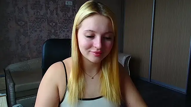 Snapshot of Milka_kiss_ chatting on 24, 4, 2026 Milka kiss online show from 24, 4, 2026