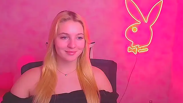Snapshot of Milka_kiss_ chatting on 23, 2, 2025 Milka kiss online show from 23, 2, 2025