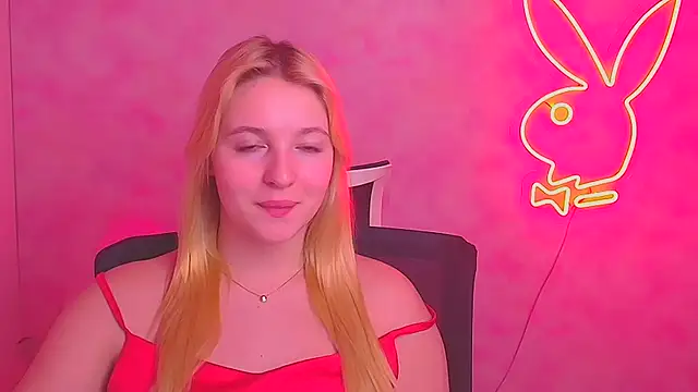 Snapshot of Milka_kiss_ chatting on 28, 2, 2025 Milka kiss online show from 28, 2, 2025