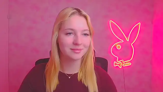 Snapshot of Milka_kiss_ chatting on 7, 11, 2025 Milka kiss online show from 7, 11, 2025