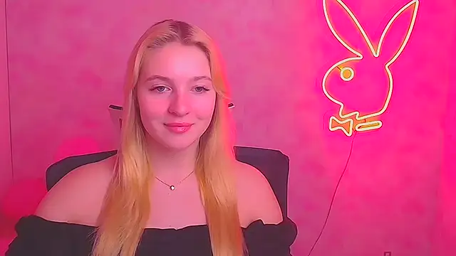 Snapshot of Milka_kiss_ chatting on 23, 2, 2025 Milka kiss online show from 23, 2, 2025
