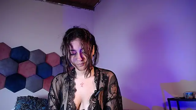 liz-beths online show from 4, 2, 2025