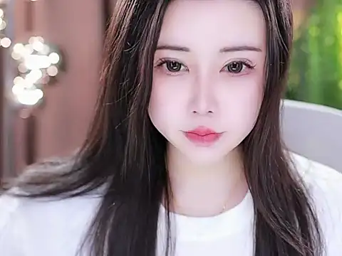 Qiaoqiao  online show from 11, 2, 2025