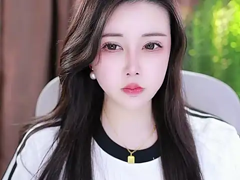 Qiaoqiao  online show from 6, 2, 2025