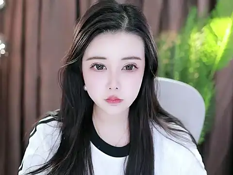 Qiaoqiao  online show from 7, 2, 2025