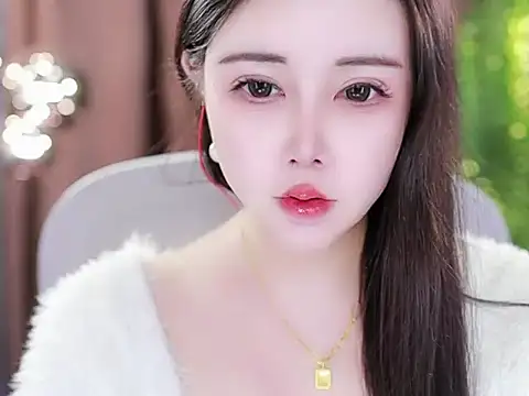 Qiaoqiao  online show from 12, 2, 2025