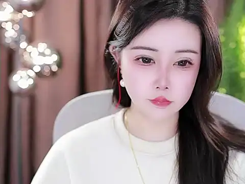 Qiaoqiao  online show from 15, 2, 2025