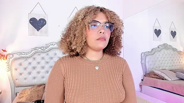 NiaColusi online show from 13, 1, 2026