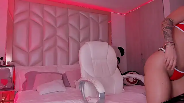 Snapshot of AlhanaRose chatting on 22, 10, 2025 AlhanaRose online show from 22, 10, 2025