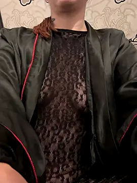 Snapshot of joie_20 chatting on 18, 11, 2025 joie 20 online show from 18, 11, 2025