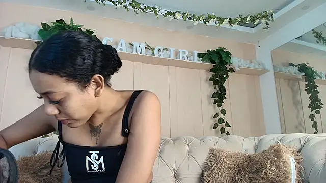 Snapshot of flavia_cruz chatting on 16, 5, 2026 flavia cruz online show from 16, 5, 2026