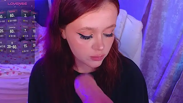 Snapshot of mirida_fox chatting on 21, 10, 2025 mirida fox online show from 21, 10, 2025