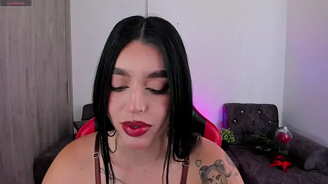 zoee jackson online show from 23, 4, 2026