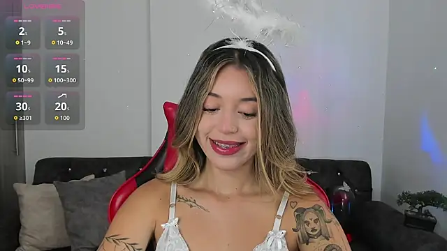 Snapshot of zoee_jackson chatting on 26, 10, 2025 zoee jackson online show from 26, 10, 2025