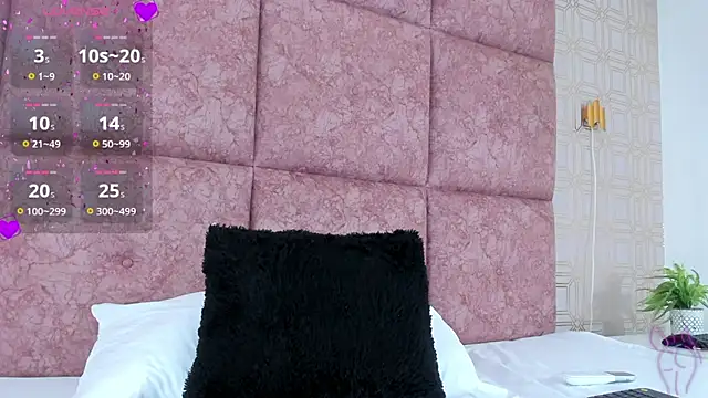 LilitRobins online show from 28, 1, 2025