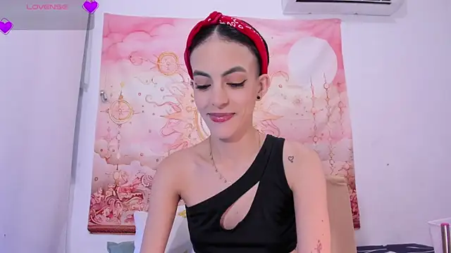 Snapshot of LilitRobins chatting on 15, 11, 2025 LilitRobins online show from 15, 11, 2025