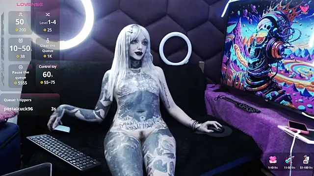 Snapshot of TyphoidMary chatting on 4, 2, 2025 TyphoidMary online show from 4, 2, 2025