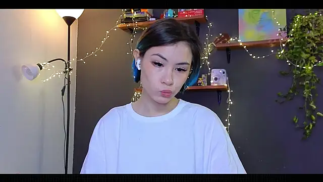 Snapshot of alicekiit chatting on 20, 12, 2024 alicekiit online show from 20, 12, 2024