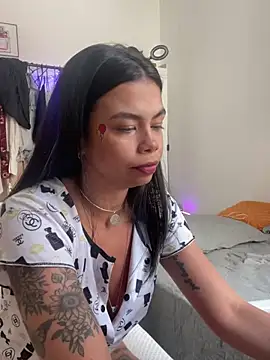 Snapshot of GrlAlice chatting on 13, 2, 2025 GrlAlice online show from 13, 2, 2025