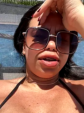 GrlAlice online show from 12, 11, 2025