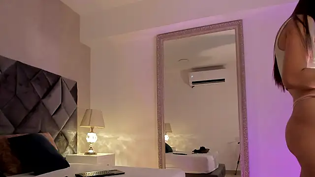 Luisa0110 online show from 21, 4, 2026