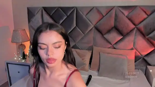 Luisa0110 online show from 21, 11, 2025