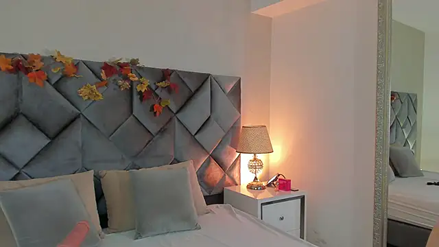 Luisa0110 online show from 10, 10, 2025