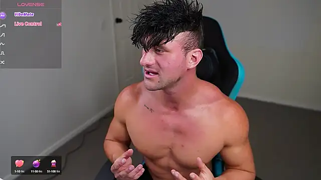 Snapshot of _DownUnderFit_ chatting on 17, 1, 2025 DownUnderFit online show from 17, 1, 2025