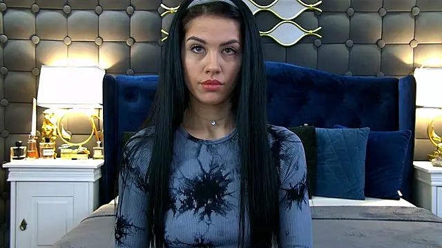 LeyaCass online show from 27, 2, 2025