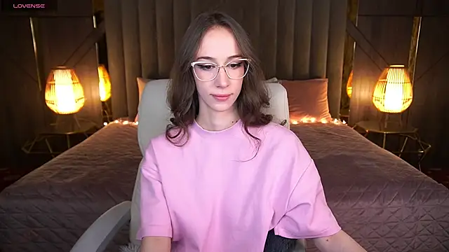 Snapshot of Evelyn_Rush chatting on 23, 3, 2025 Evelyn Rush online show from 23, 3, 2025