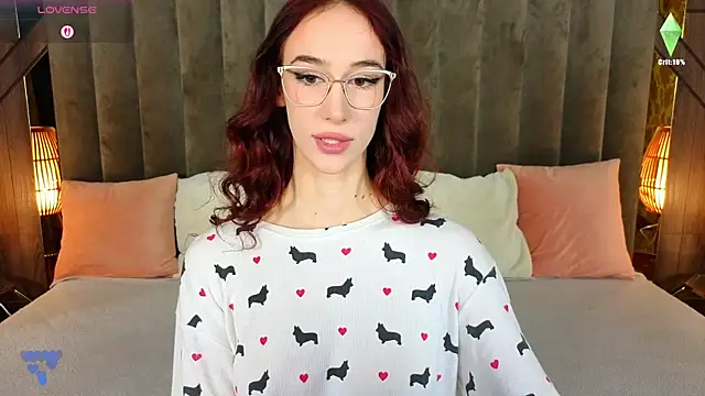 Snapshot of Evelyn_Rush chatting on 1, 10, 2025 Evelyn Rush online show from 1, 10, 2025