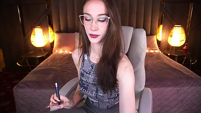 Snapshot of Evelyn_Rush chatting on 27, 2, 2025 Evelyn Rush online show from 27, 2, 2025