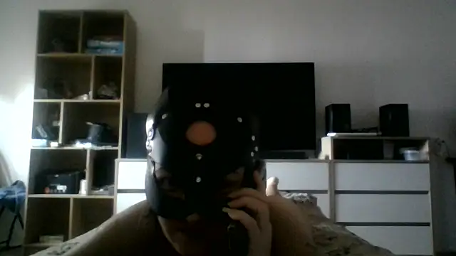 MaxWellas6 online show from 5, 3, 2026