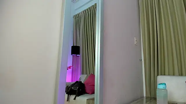 SabrinaWarrenn online show from 3, 2, 2025