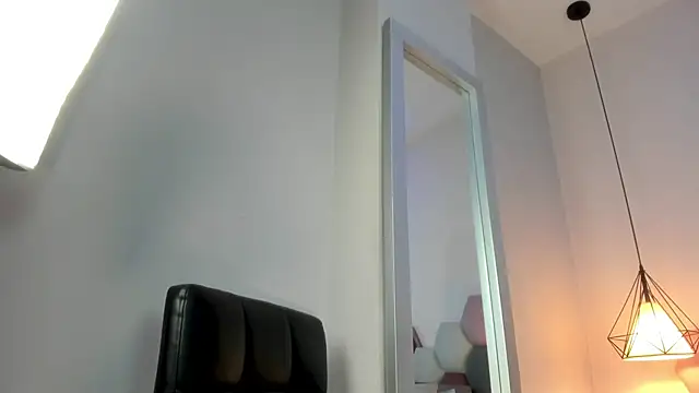 SabrinaWarrenn online show from 10, 3, 2025