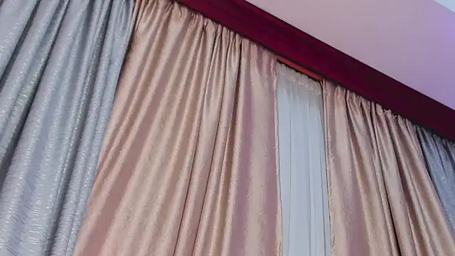 SabrinaWarrenn online show from 15, 2, 2025