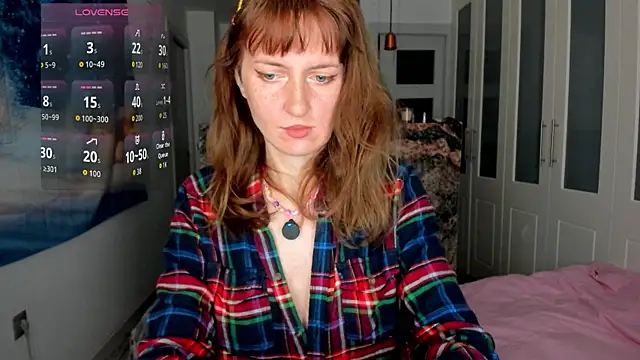 YourSexyNeighbour online show from 7, 1, 2026