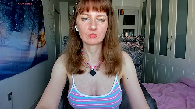 YourSexyNeighbour online show from 10, 1, 2026