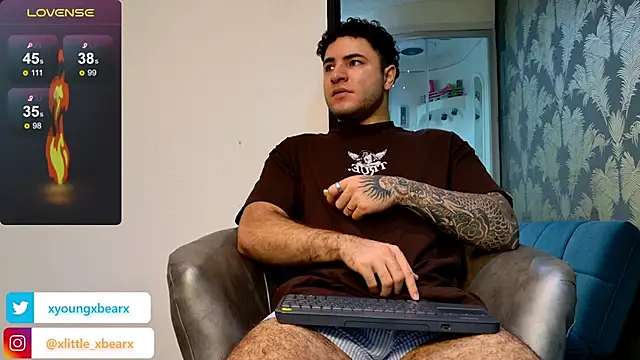 xlittle xbearx online show from 24, 2, 2025