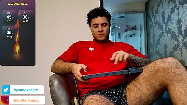 xlittle xbearx online show from 28, 2, 2025