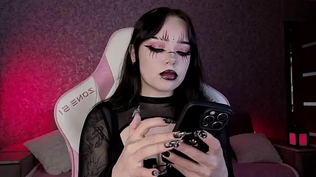 meowceline online show from 7, 4, 2026