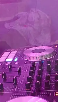 wowmelikez online show from 12, 1, 2025