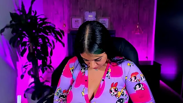 Xisu  online show from 19, 2, 2025