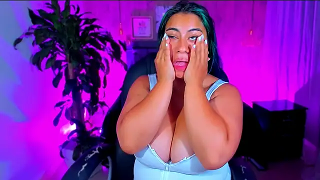 Xisu  online show from 17, 2, 2025