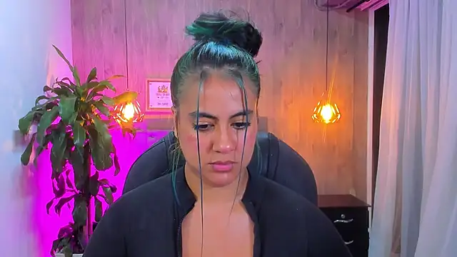 Xisu  online show from 23, 1, 2025